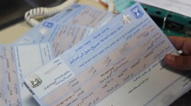 "وزارة العمل بغزة" تعلن تفاصيل جديدة بشأن تصاريح العمل في الداخل