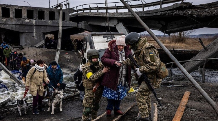 لاول مرة .. سلاح الجو الالماني ينقل مصابين أوكرانيين إلى ألمانيا
