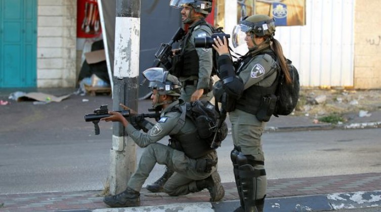 إصابة العشرات من الأطفال بالإختناق في هجوم للاحتلال على أمسية رمضانية في رام الله