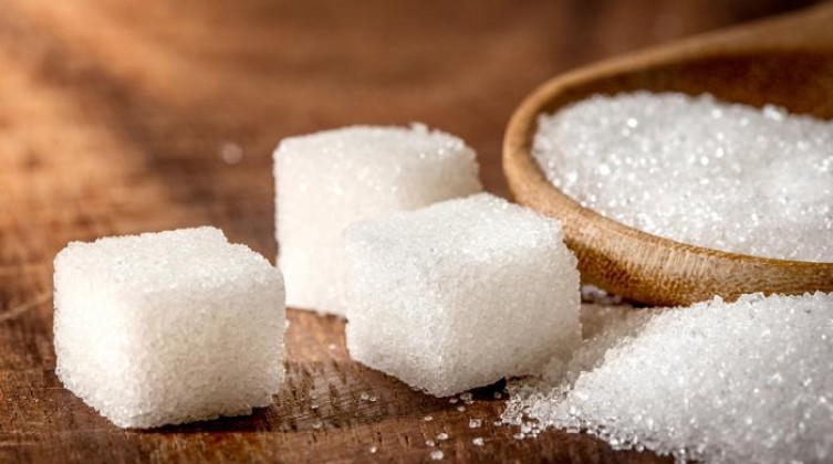 176-130949-eating-sugar-is-worse-for-you-during-covid-19_700x400
