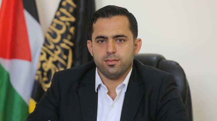 العملات