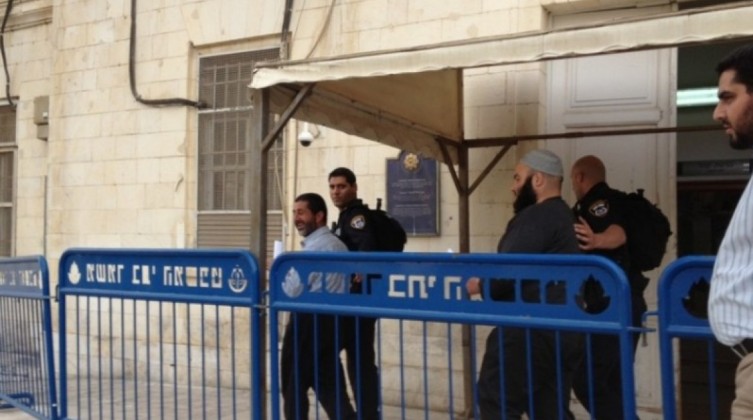 القدس المحتلة: تأجيل محاكمة مواطنين مقدسيين