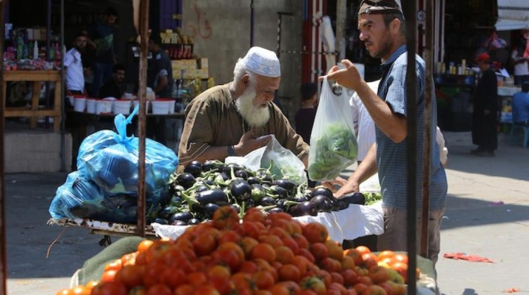 أسعار الخضروات والدجاج واللحوم في أسواق قطاع غزة