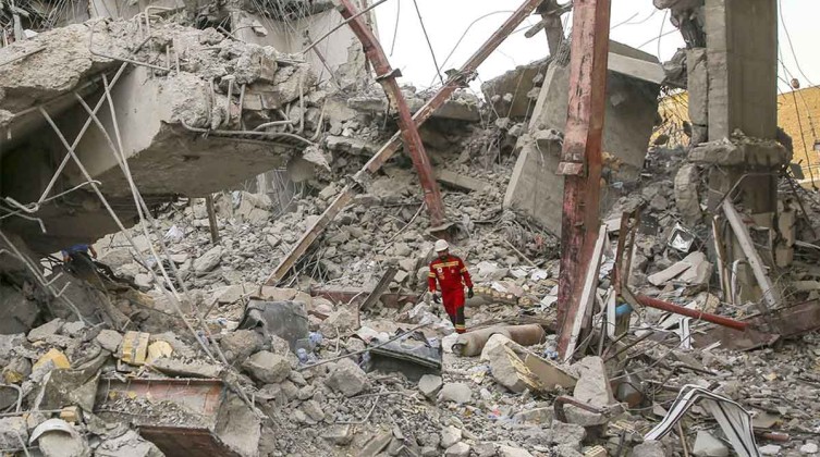 Abadan-building-collapse