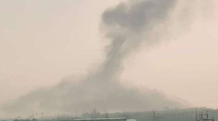 بالفيديو: طائرات الاحتلال تقصف موقعًا للمقاومة ونقاط رصد متفرقة بغزة