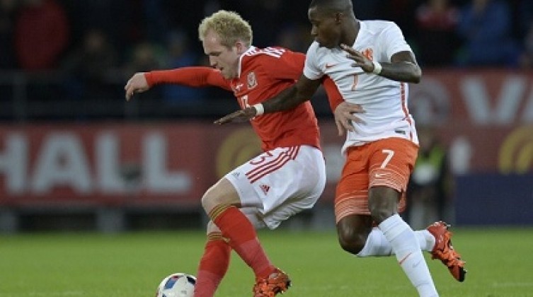 FBL-EURO-2016-WAL-NED-FRIENDLY