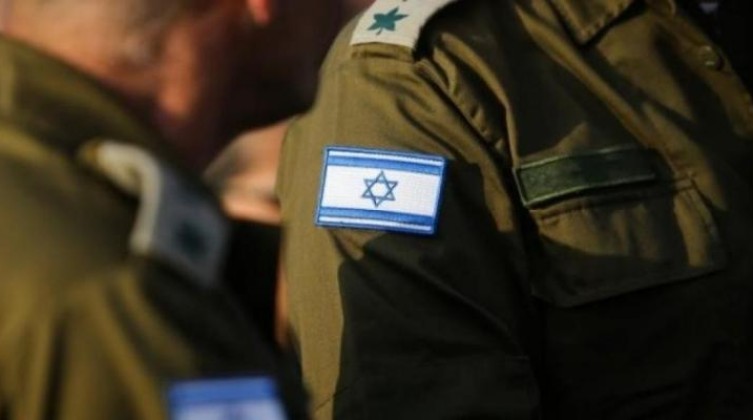 ضابط إماراتي يشارك في دورة ينظمها جيش الاحتلال