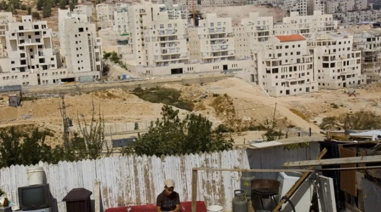 سلطات الاحتلال تصادق على مخطط استيطاني جديد بالضفة
