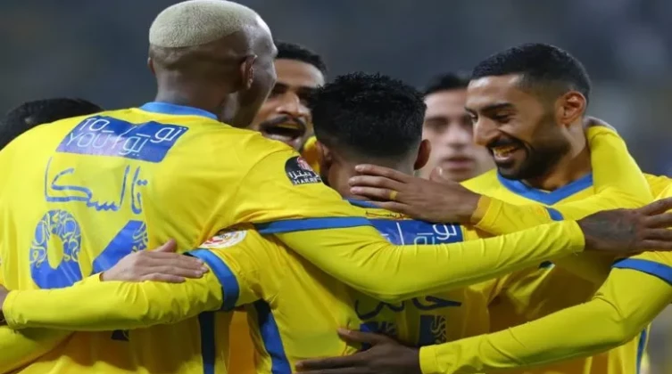 النصر يؤمن المركز الثالث بانتصاره على الفتح بالدوري السعودي