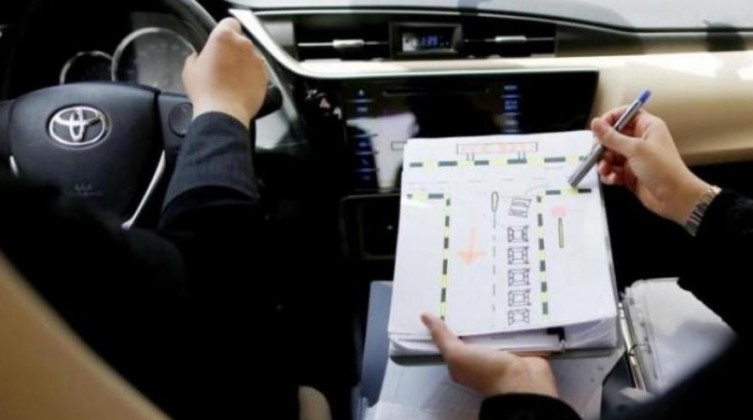 "رام الله ": النقل والمواصلات تصدر تعليمات بمنع رفع تسعيرة درس السياقة أو تقليل مدته