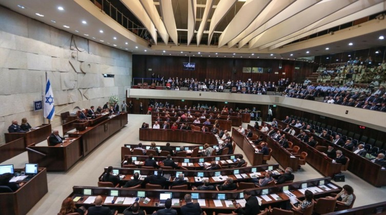 المصادقة على حل الكنيست بالقراءة الأولى