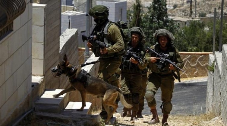 الاحتلال يداهم منازل الفلسطينيين شرق محافظة  بيت لحم
