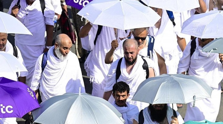 البعثة الطبية الفلسطينية: جميع الحجاج بخير ويستعدون للصعود إلى عرفات