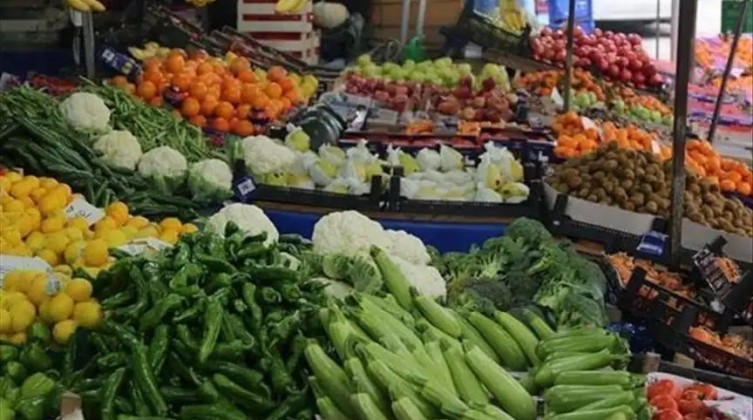 قائمة الأسعار المحدثة للخضروات والفواكه واللحوم في غزة
