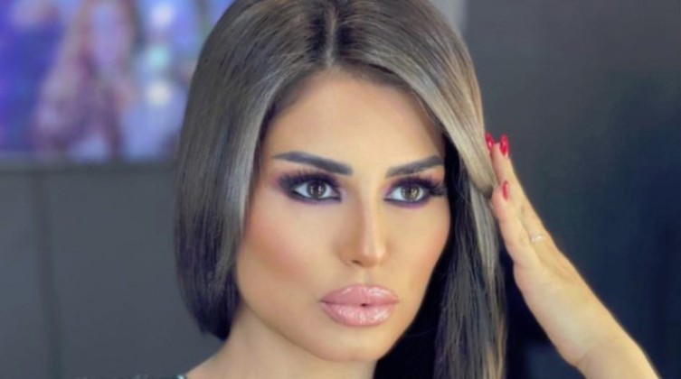 فنانة مصرية تُقلق الجمهور على صحة والدتها