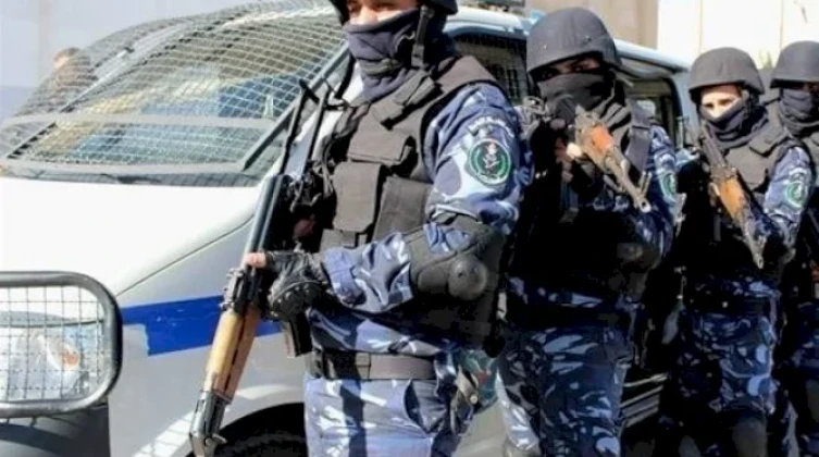 الشرطة تنفي شائعات إعادة قطعة سلاح ضُبطت في الخليل صباح اليوم