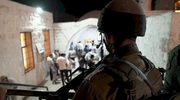 إصابة مستوطن بعد إطلاق نار تجاه مركبة قرب نابلس