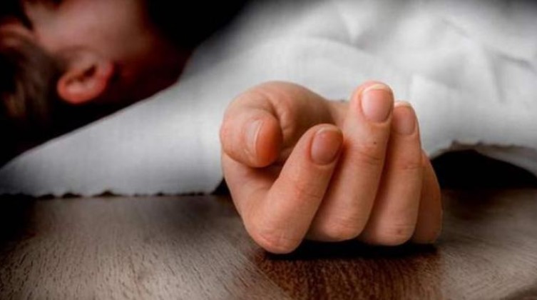 سيدة تقتل طفليها خنقا في عمان