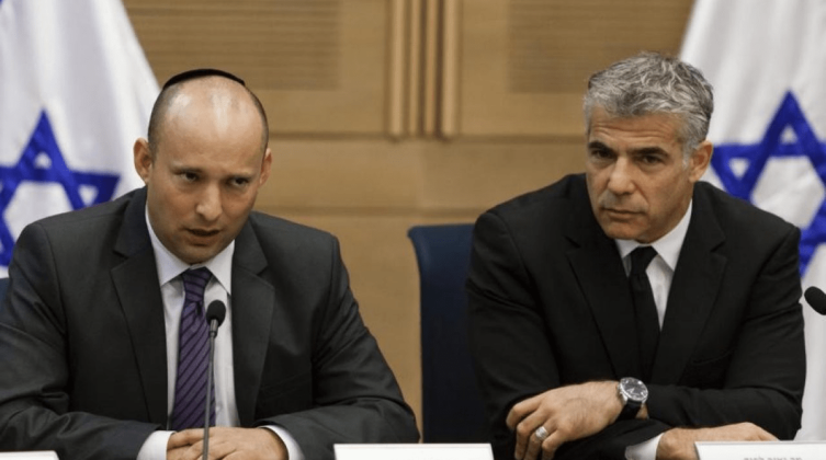 بعد حل "الكنيست" الإسرائيلي....صراع جديد بين لابيد وبينيت