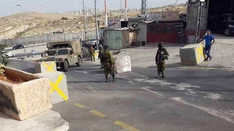 الاحتلال يغلق أحد مداخل برقة