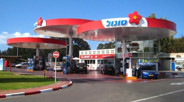إسرائيل: انخفاض أسعار الوقود فجر غدٍ الإثنين