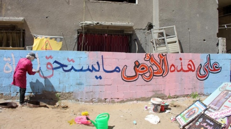 في غزة، المجتمع يرفض زيادة عدد الجرائم والشجارات الحكومة مطالبة بالردع