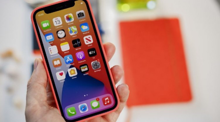 تعرف على كيفية إخفاء التطبيقات على هواتف آيفون