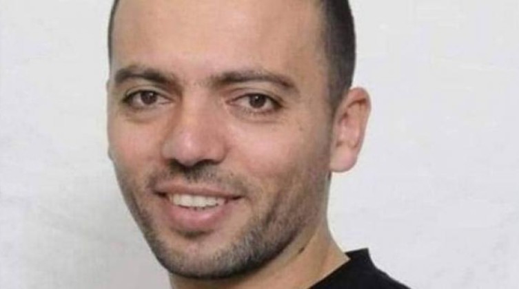 الأسير "عواودة" يواصل إضرابه المفتوح عن الطعام