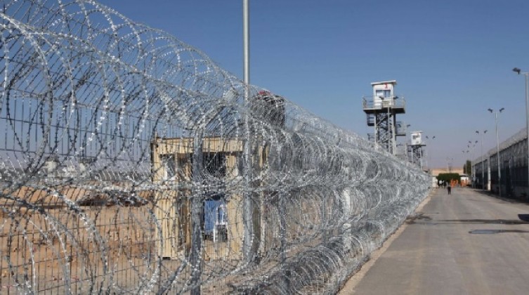 هيئة الأسرى تؤكد سوء الأوضاع المعيشية لمعتقلي مركز "الجلمة"