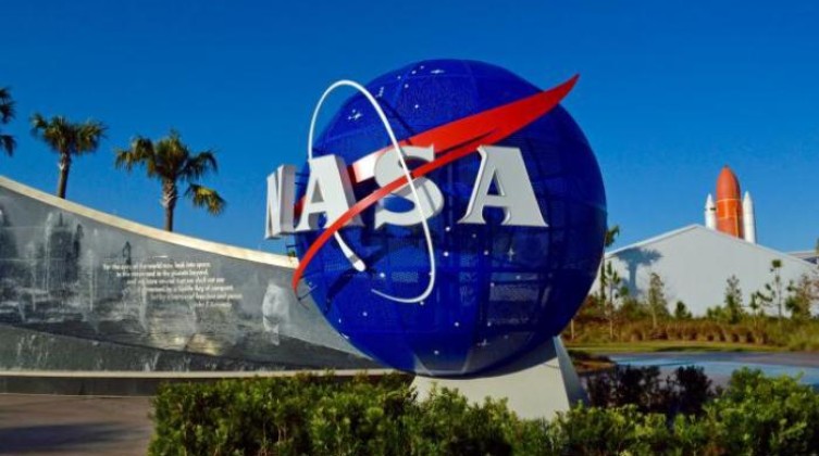 "السعوية وناسا" توقعان اتفاقية لاسكتشاف القمر والمريخ