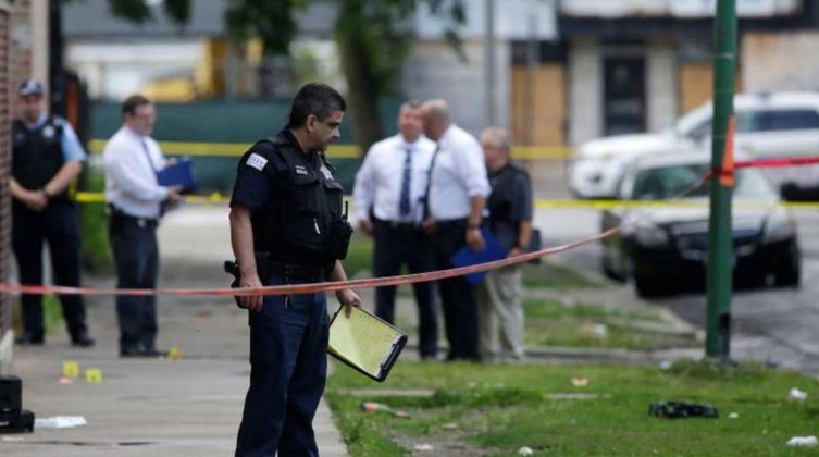 بالفيديو: عملية إطلاق نار على احتفال بشيكاغو الأمريكية