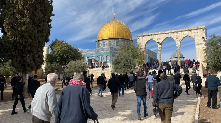 الشؤون المدنية بغزة تُصدر تنويهًا بخصوص الصلاة في الأقصى