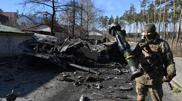 صحيفة تكشف بالأرقام حجم المساعدات الأمريكية لأوكرانيا منذ بداية الحرب