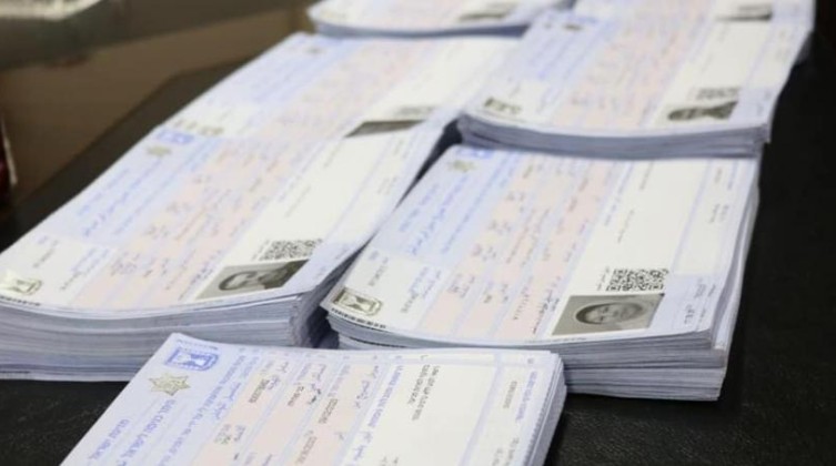 وزير العمل يعلن عن آلية جديدة لاستصدار تصاريح العمل في الداخل