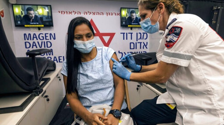 "إسرائيل": 18 حالة وفاة و1513 إصابة جديدة بفيروس كورونا