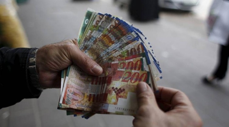 "المالية بغزة" تعلن موعد ونسبة صرف رواتب الموظفين