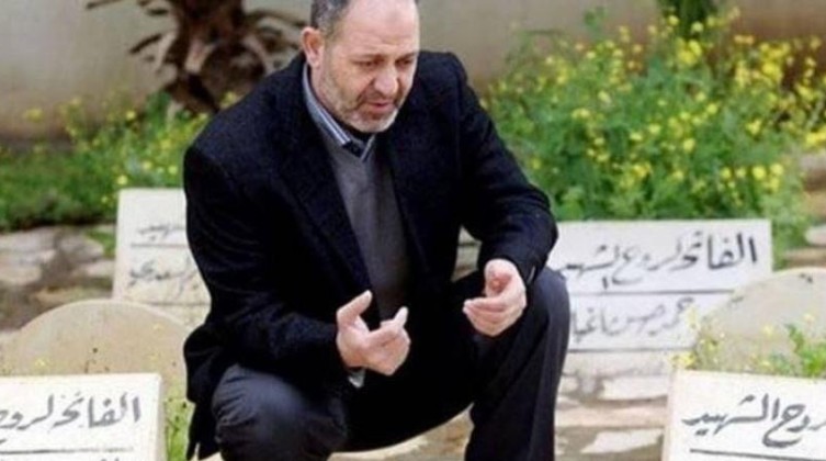 مهجة القدس: الاحتلال يمدد اعتقال الشيخ بسام السعدي