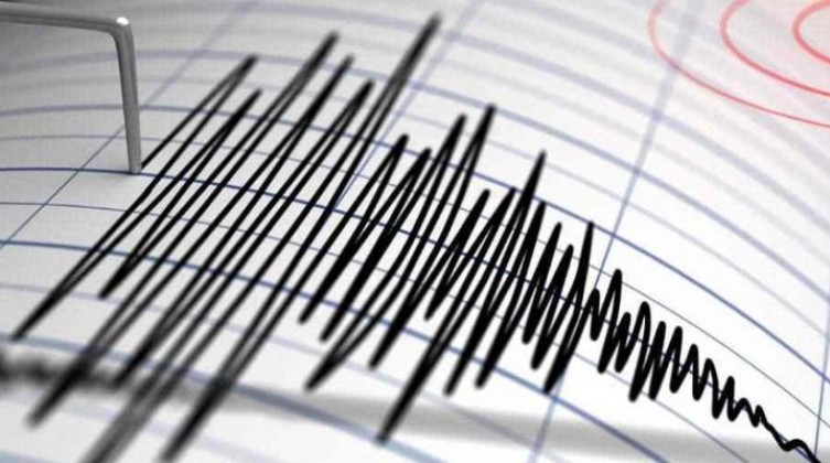 زلزال بقوة 5.8 درجات يضرب إندونيسيا