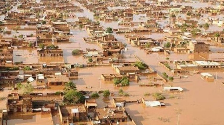 80 قتيلاً  وهدم أكثر ن 50 ألف منزل حصيلة السيول في السودان
