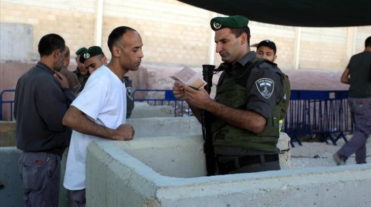 هل يوجد مراحل محدد لحصول "العامل الفلسطيني" على تصريح عمل؟