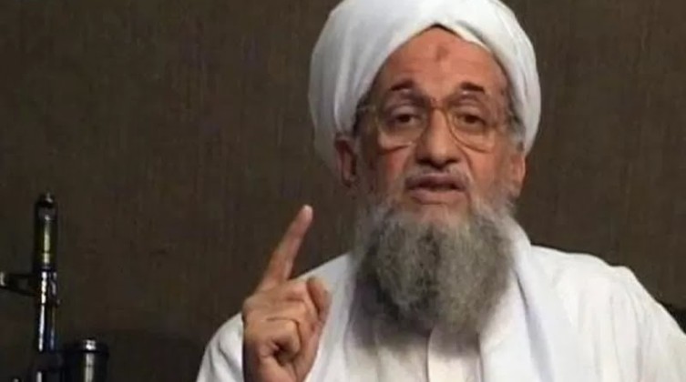 بايدن يعلن مقتل زعيم تنظيم القاعدة في غارة أمريكية