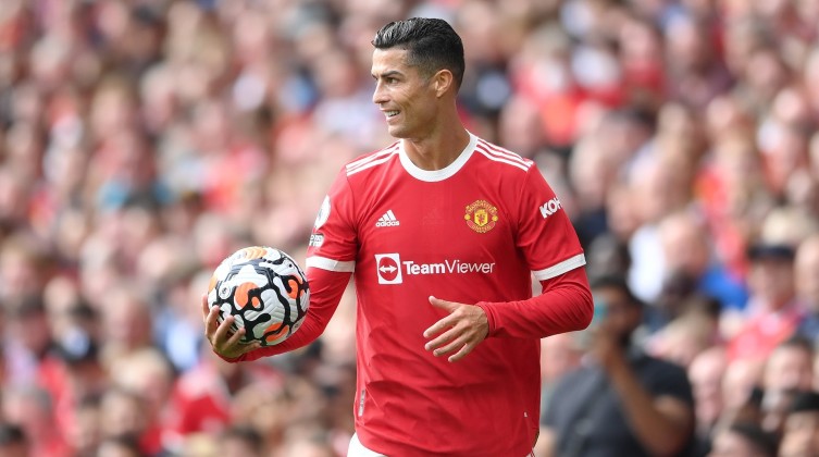 ماذا علق رونالدو على فوز مانشستر يونايتد أمام ليفربول ؟