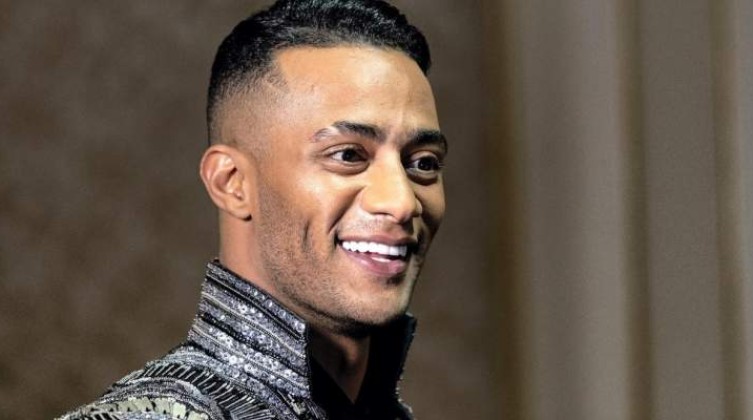 حماس تعلق على ظهور الفنان محمد رمضان مع مغنية إسرائيلية