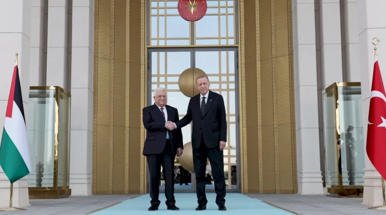 أبرز ما جاء بالمؤتمر الصحفي المشترك بين الرئيس عباس واردوغان