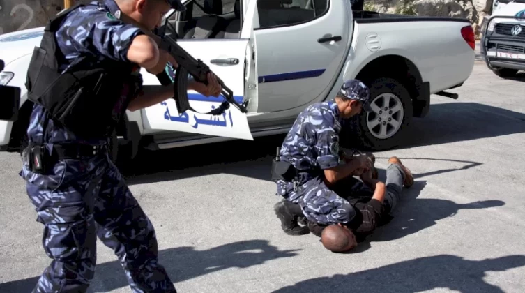 الشرطة تكشف ملابسات مقتل شاب في قلقيلية