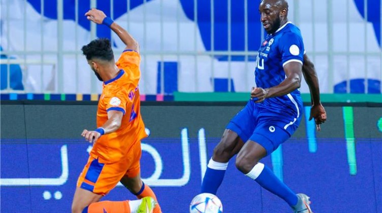 الهلال يحقق فوزاً مهماً على الفيحاء بثنائية في الدوري السعودي