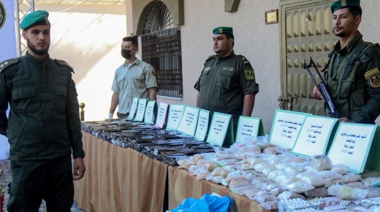 أحدهما بجراح خطيرة.. إصابة عنصرين من إدارة مكافحة المخدرات في غزة