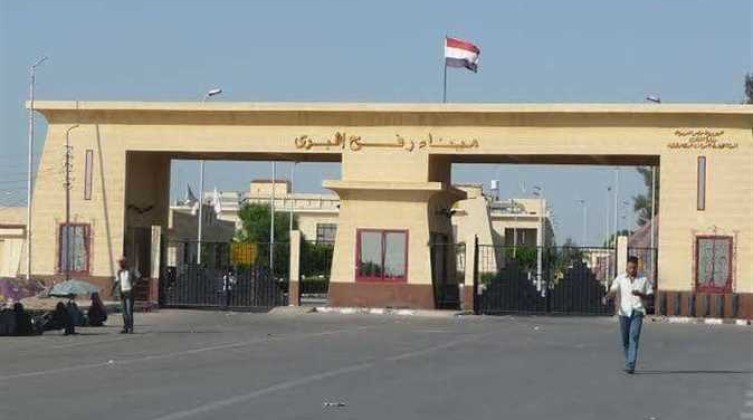 غزة: كشف "تنسيقات مصرية" للسفر عبر معبر رفح يوم غد الأربعاء