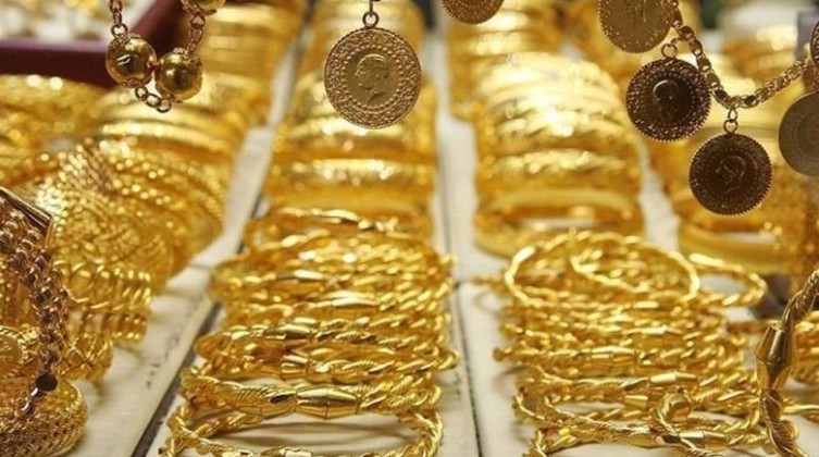 الذهب يواصل ارتفاعه عالميا وهذا سعره