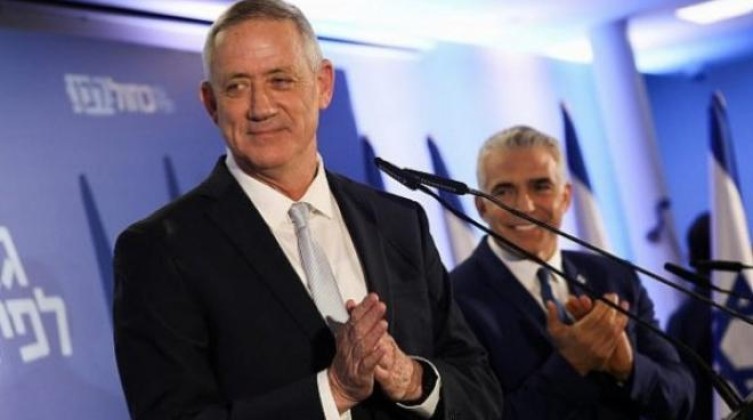 لابيد وغانتس: أعدنا الردع لـ"إسرائيل" وسنضرب غزة مجدداً